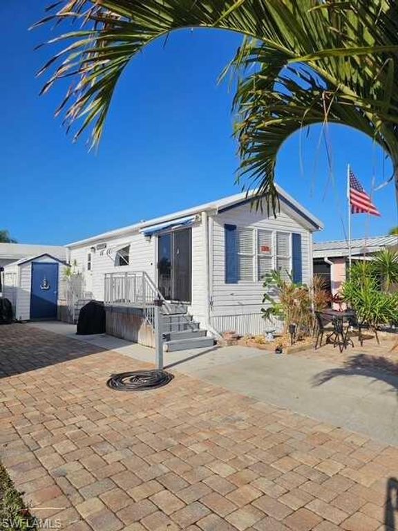 101 Limetree Park DR, BONITA SPRINGS, FL 34135 — exterior