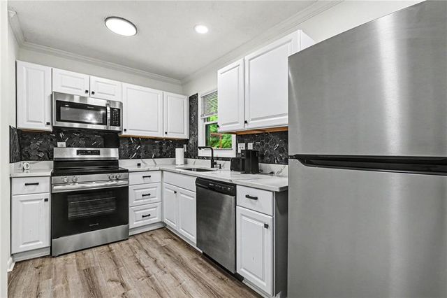 3042 Cottonwood Drive SE, Atlanta, GA 30316