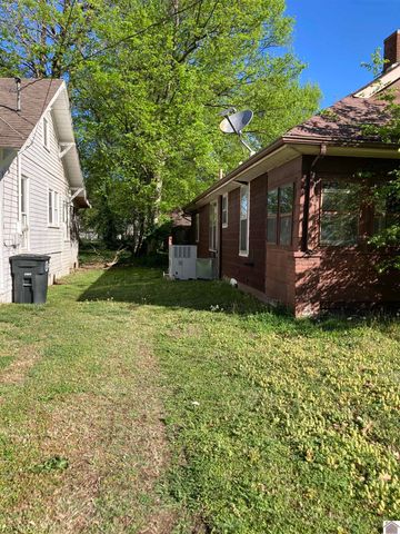 1907 Adams Street, Paducah, KY 42001