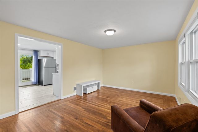 66 Palace Avenue, Warwick, RI 02886