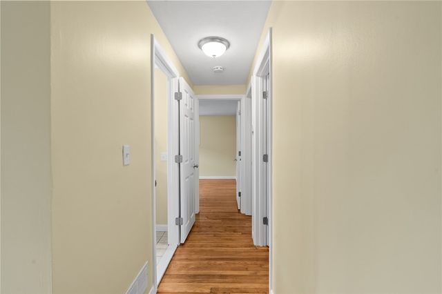 66 Palace Avenue, Warwick, RI 02886