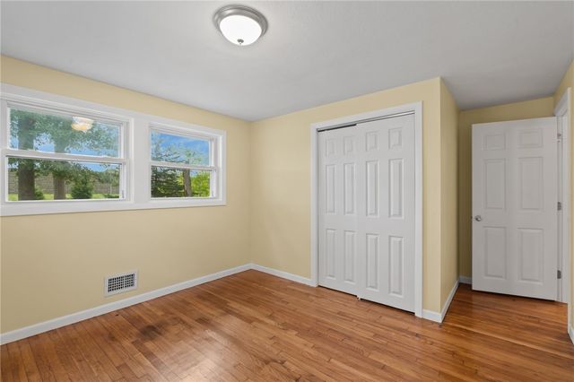 66 Palace Avenue, Warwick, RI 02886