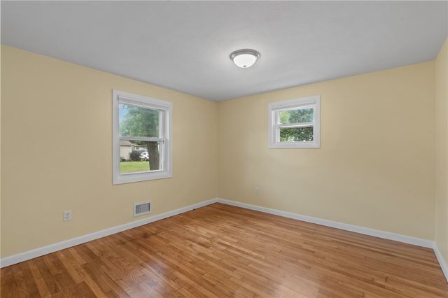 66 Palace Avenue, Warwick, RI 02886