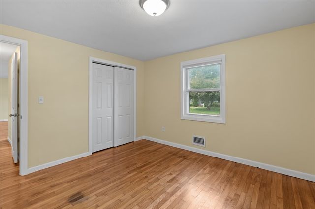 66 Palace Avenue, Warwick, RI 02886