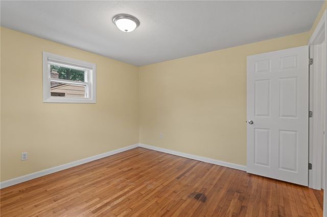 66 Palace Avenue, Warwick, RI 02886