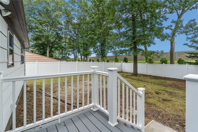 66 Palace Avenue, Warwick, RI 02886