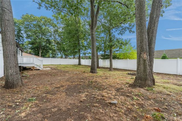 66 Palace Avenue, Warwick, RI 02886