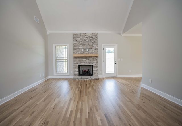 139 Bruce Meadows Dr, Beechgrove, TN 37018