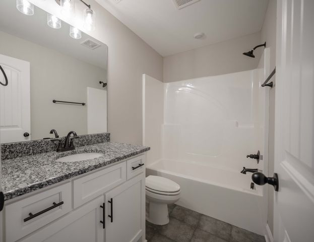 139 Bruce Meadows Dr, Beechgrove, TN 37018