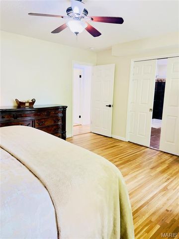 11630 Carolview Drive, Florissant, MO 63033