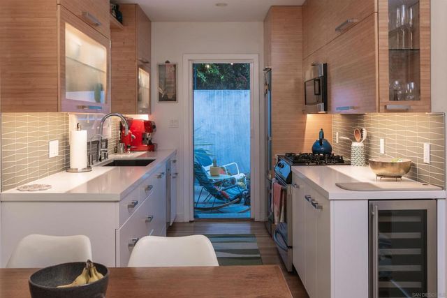 120 E Redwood Street, San Diego, CA 92103