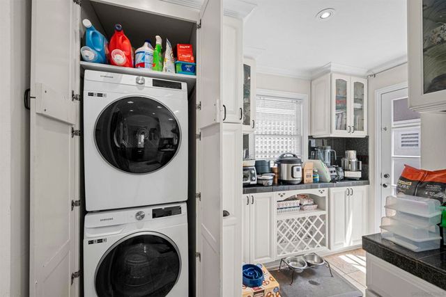 120 E Redwood Street, San Diego, CA 92103