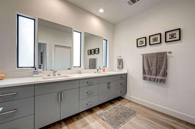 805 Dorothy Street B, Houston, TX 77007
