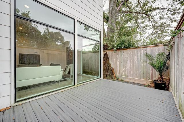 805 Dorothy Street B, Houston, TX 77007