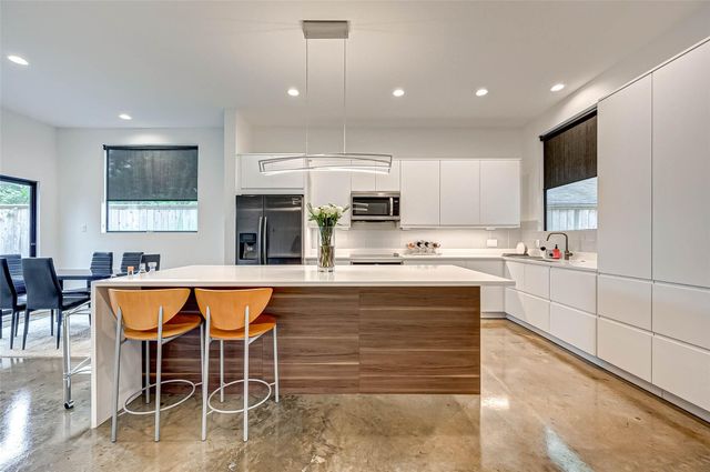 805 Dorothy Street B, Houston, TX 77007