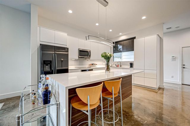 805 Dorothy Street B, Houston, TX 77007