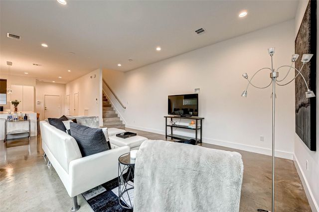 805 Dorothy Street B, Houston, TX 77007