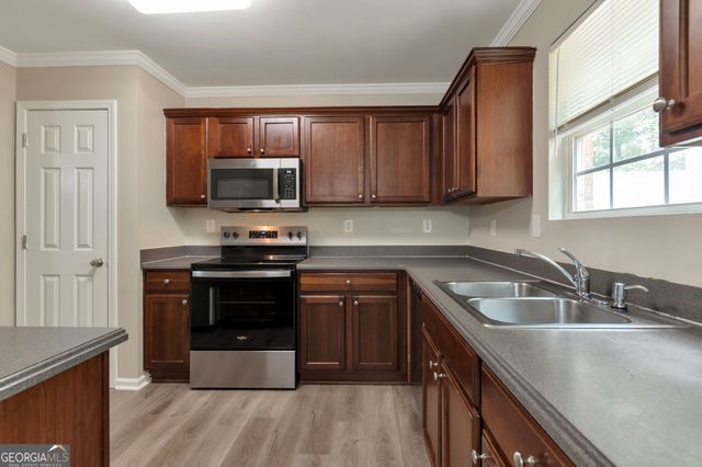 175 Fern Crest Drive, Lawrenceville, GA 30046