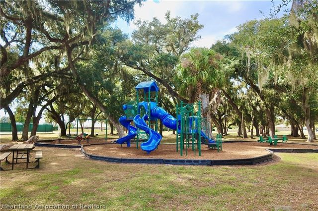 6930 Parkwood Street, Sebring, FL 33876