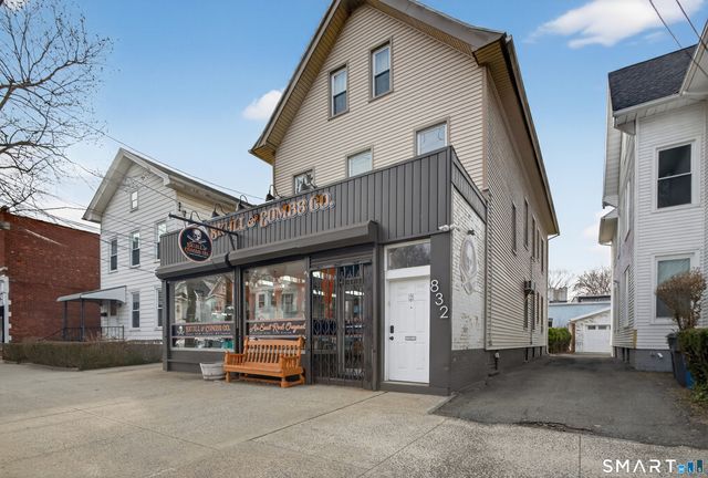 832 State Street, New Haven, CT 06511