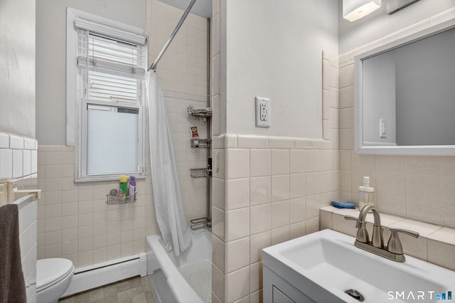 832 State Street, New Haven, CT 06511