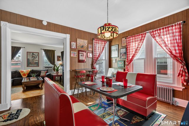 832 State Street, New Haven, CT 06511