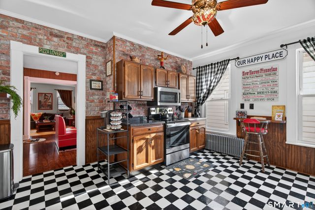 832 State Street, New Haven, CT 06511