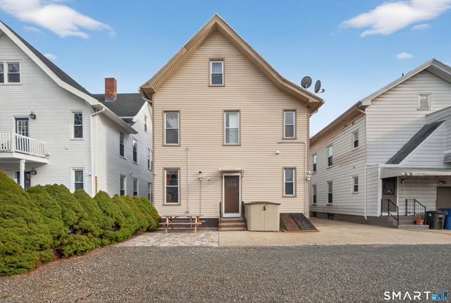 832 State Street, New Haven, CT 06511