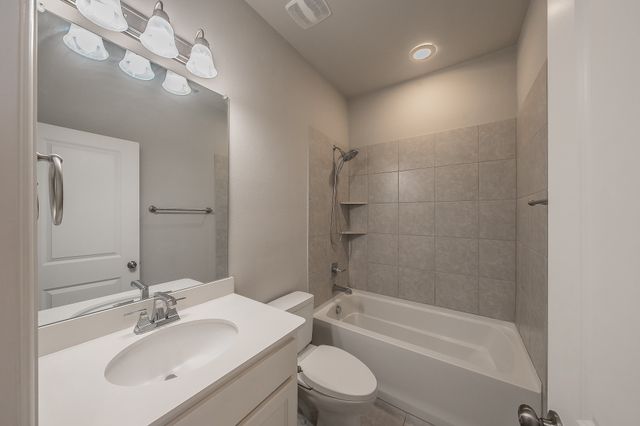 3945 Cascade Sky Drive, Arlington, TX 76005