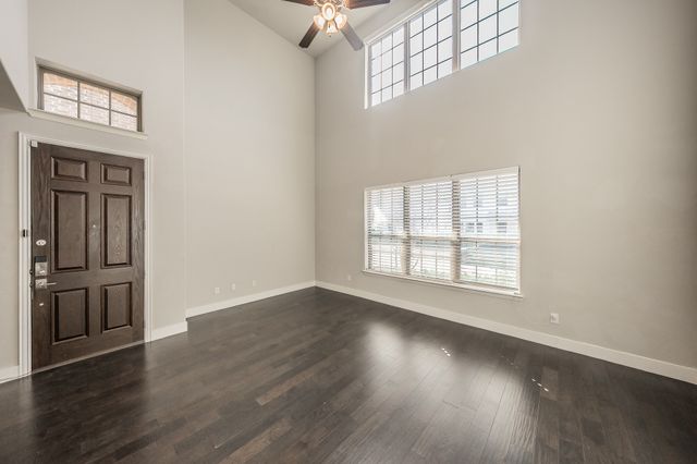 3945 Cascade Sky Drive, Arlington, TX 76005