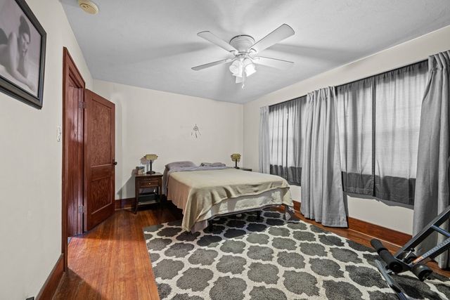 4202 10th Avenue, Moline, IL 61265