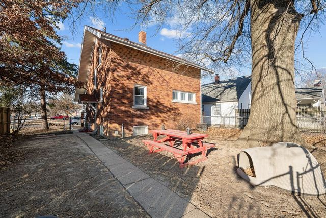 4202 10th Avenue, Moline, IL 61265