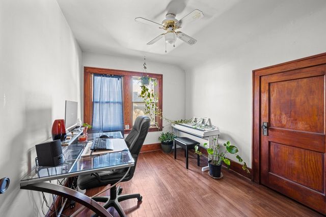 4202 10th Avenue, Moline, IL 61265