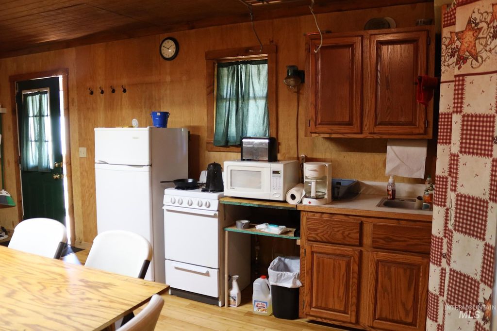 1391 Crooked River Road, Elk City, ID 83525 photo 15