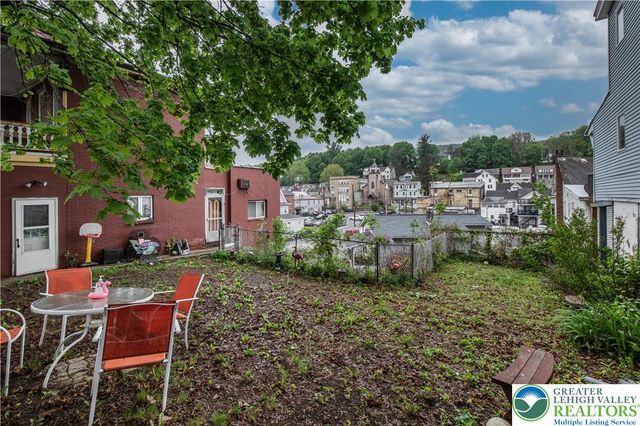 300 Lafayette Street, Tamaqua Boro, PA 18252