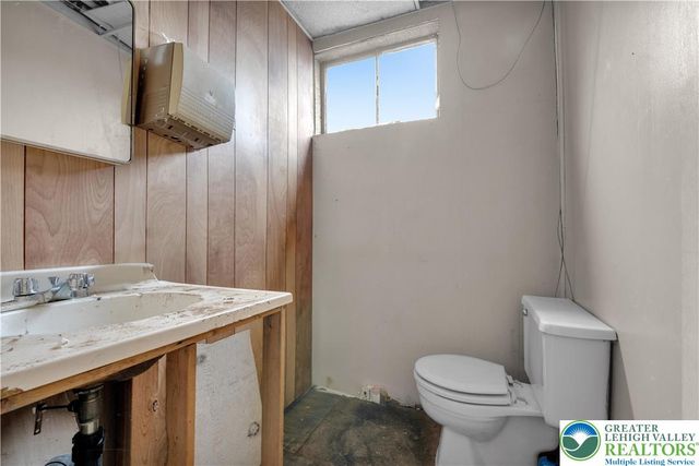 300 Lafayette Street, Tamaqua Boro, PA 18252