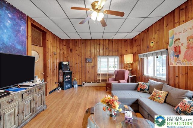 300 Lafayette Street, Tamaqua Boro, PA 18252
