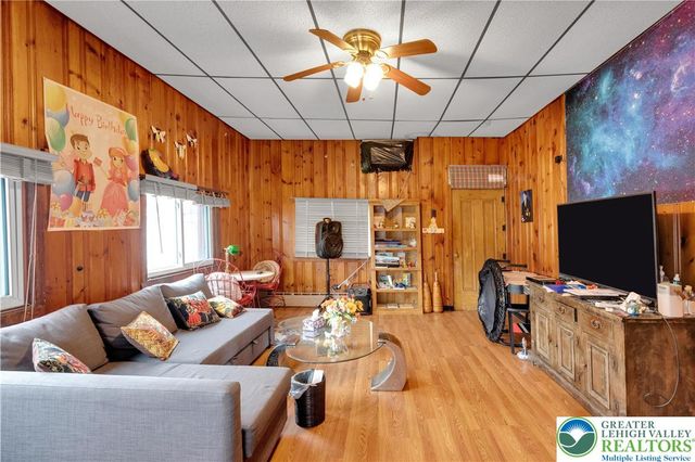 300 Lafayette Street, Tamaqua Boro, PA 18252