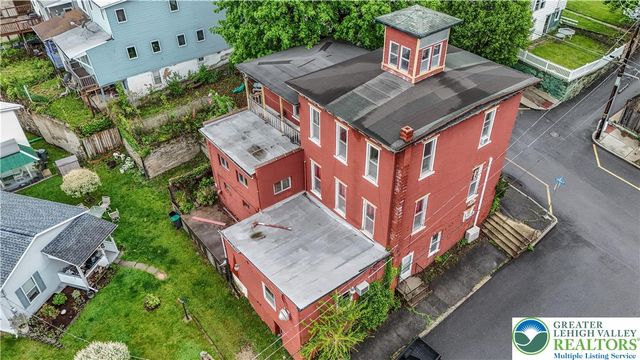 300 Lafayette Street, Tamaqua Boro, PA 18252