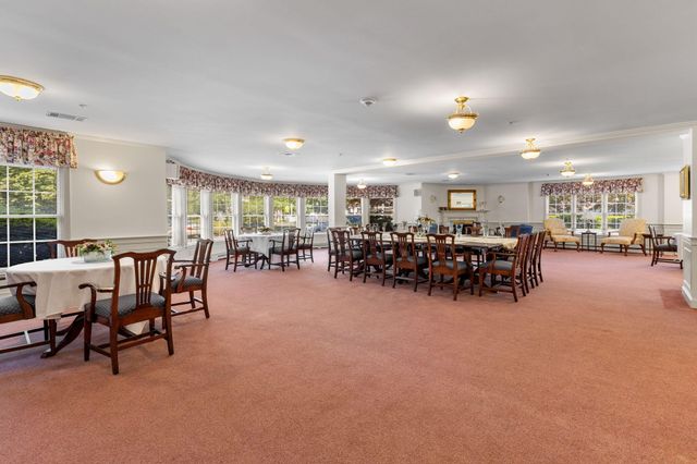 601 Route 28 APT 210, Harwich Port, MA 02646