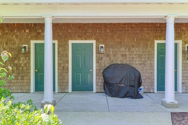 601 Route 28 APT 210, Harwich Port, MA 02646