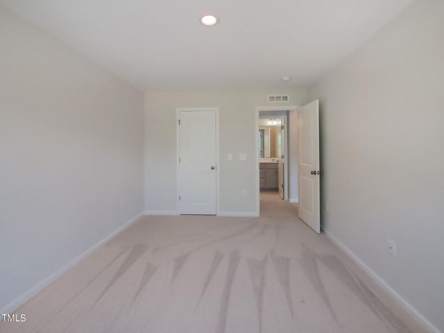 214 Deercroft Drive, Apex, NC 27539