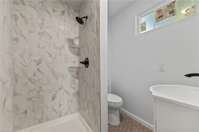 108 Logan DR, Portsmouth, VA 23701