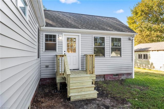 108 Logan DR, Portsmouth, VA 23701