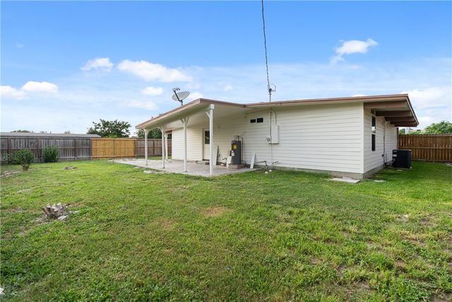 4938 Mable St, Corpus Christi, TX 78411
