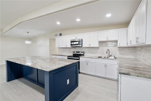 4938 Mable St, Corpus Christi, TX 78411