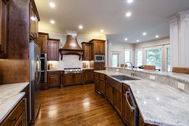 7 Germay Ct, Little Rock, AR 72223