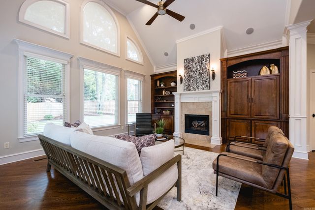 7 Germay Ct, Little Rock, AR 72223