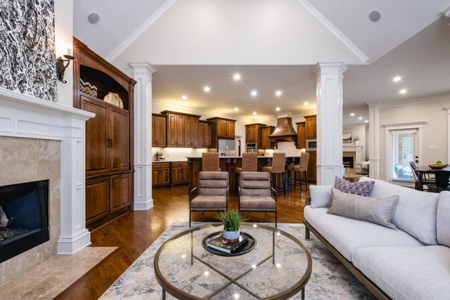 7 Germay Ct, Little Rock, AR 72223