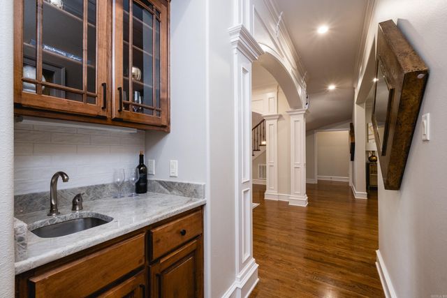 7 Germay Ct, Little Rock, AR 72223